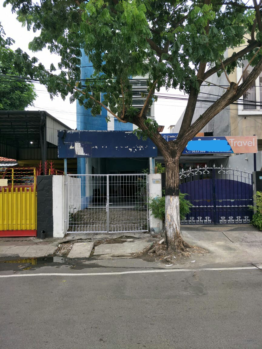 Fasad Sudut Ruko Jalan Kutai